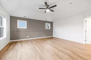 20870 Yosemite St NE, Aurora, OR 97002 - Photo 26