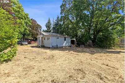 10246 SE Liebe St, Portland, OR 97266 - Photo 38