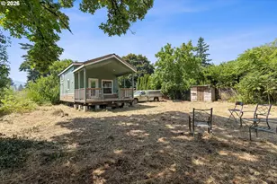 10246 SE Liebe St, Portland, OR 97266 - Photo 36