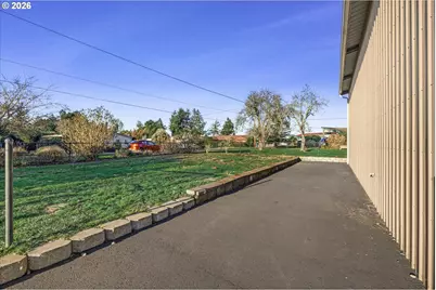 955 SE River View Ln, Waldport, OR 97394 - Photo 8