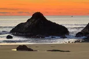 955 SE River View Ln, Waldport, OR 97394 - Photo 48