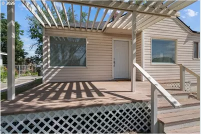 561 E Ridgeway Ave, Hermiston, OR 97838 - Photo 4