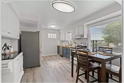 561 E Ridgeway Ave, Hermiston, OR 97838 - Photo 8