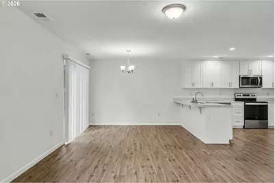 301 S 1st St. St, Silverton, OR 97381 - Photo 8