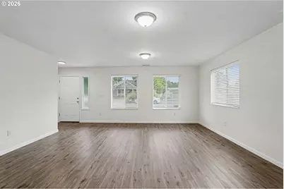 301 S 1st St. St, Silverton, OR 97381 - Photo 6
