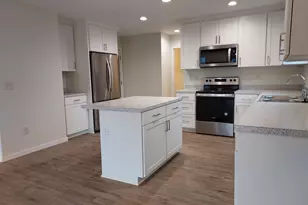 301 S Drake St, Silverton, OR 97381 - Photo 14