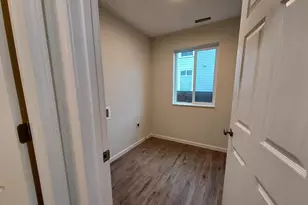 301 S Drake St, Silverton, OR 97381 - Photo 18