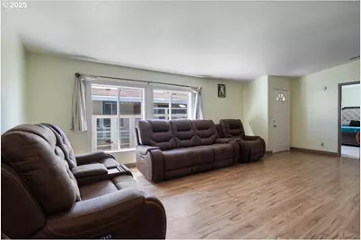 5168 Silver Lp Loop NE #137, Salem, OR 97305 - Photo 8