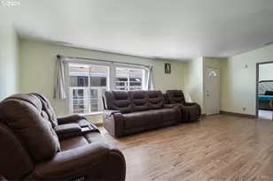 5168 Silver Lp Loop NE, Salem, OR 97305 - Photo 8