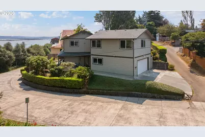1389 Bayview Ave, North Bend, OR 97459 - Photo 2
