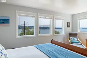 1389 Bayview Ave, North Bend, OR 97459 - Photo 18