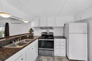5335 Main St, Springfield, OR 97478 - Photo 2