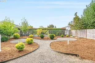 7659 N Westanna Ave, Portland, OR 97203 - Photo 12