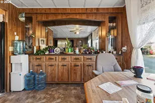 1225 W 10th Ave, Junction City, OR 97448 - Photo 10