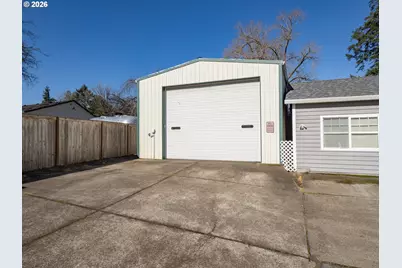 600 S Wynooski St, Newberg, OR 97132 - Photo 26