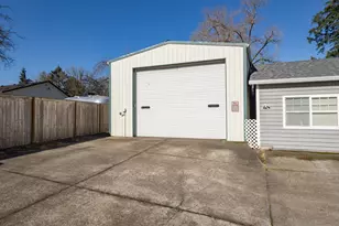 600 S Wynooski St, Newberg, OR 97132 - Photo 26