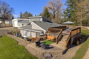 600 S Wynooski St, Newberg, OR 97132 - Photo 8