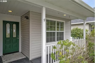 9 Waterford Downs, Florence, OR 97439 - Photo 6