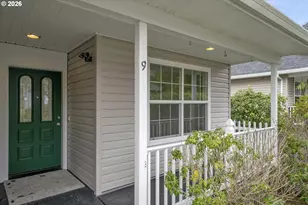 9 Waterford Downs, Florence, OR 97439 - Photo 6