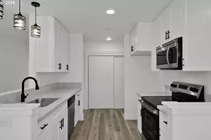 9 Waterford Downs, Florence, OR 97439 - Photo 20