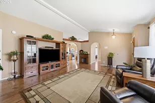 3220 Crescent Ave, Eugene, OR 97408 - Photo 10