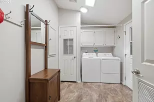 3220 Crescent Ave, Eugene, OR 97408 - Photo 18