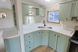 1435 Ventana Ct, Coos Bay, OR 97420 - Photo 6