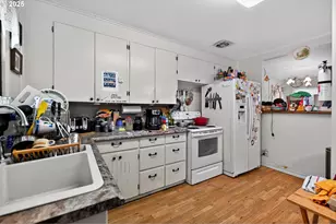 48386 Jasper Dr, Oakridge, OR 97463 - Photo 10