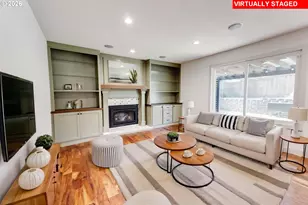 9765 SW Oaks Ln, Portland, OR 97224 - Photo 16