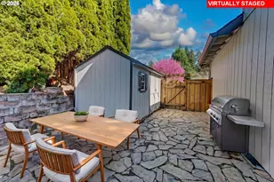 9765 SW Oaks Ln, Portland, OR 97224 - Photo 42