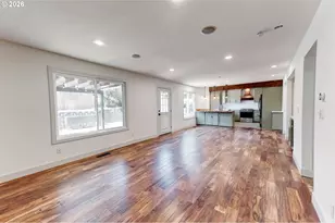 9765 SW Oaks Ln, Portland, OR 97224 - Photo 18