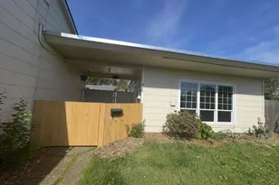914 4th Ave, Sweet Home, OR 97386 - Photo 12