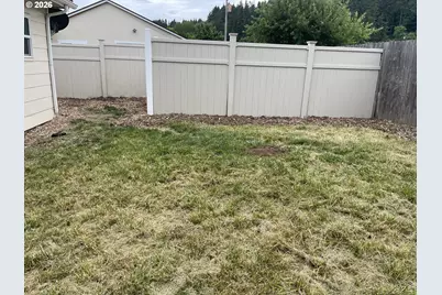 914 4th Ave, Sweet Home, OR 97386 - Photo 8