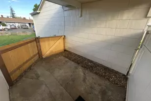 914 4th Ave, Sweet Home, OR 97386 - Photo 36