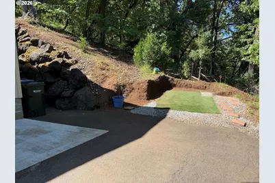 2383 W Military Ave, Roseburg, OR 97471 - Photo 32