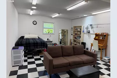 2383 W Military Ave, Roseburg, OR 97471 - Photo 28
