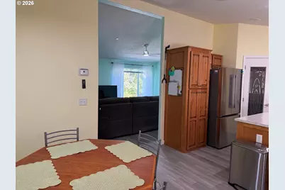 2383 W Military Ave, Roseburg, OR 97471 - Photo 12