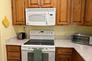 2383 W Military Ave, Roseburg, OR 97471 - Photo 8