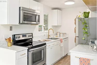 2106 NE Buffalo St, Portland, OR 97211 - Photo 12