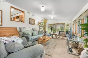 9554 SE Tenino Ct, Portland, OR 97266 - Photo 18