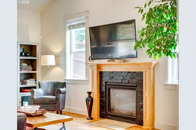 2695 NW Mt Ashland Dr, McMinnville, OR 97128 - Photo 12