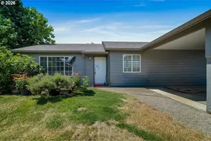 2523 E Main St, Cottage Grove, OR 97424 - Photo 2