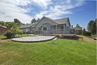 1747 SW Montmore Way, Troutdale, OR 97060 - Photo 10