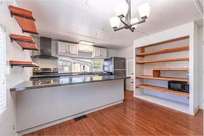 1415 S Bertelsen Rd #152, Eugene, OR 97402 - Photo 4