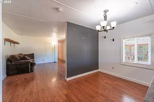 1415 S Bertelsen Rd, Eugene, OR 97402 - Photo 6