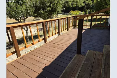 32051 Watson Ln #B, Gold Beach, OR 97444 - Photo 2