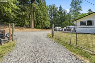 15741 S Gilchrist Rd, Mulino, OR 97042 - Photo 2