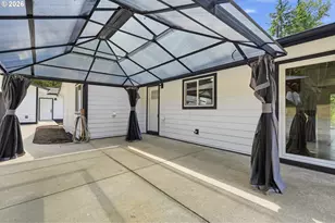 15741 S Gilchrist Rd, Mulino, OR 97042 - Photo 4