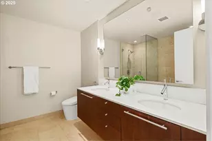 311 NW 12th Ave, Portland, OR 97209 - Photo 16