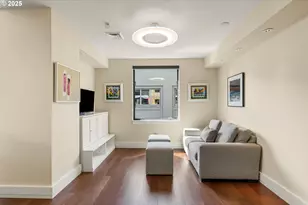 311 NW 12th Ave, Portland, OR 97209 - Photo 12